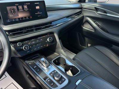2025 INFINITI QX60 LUXE