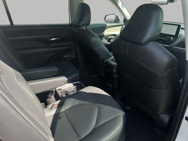 2025 Toyota Grand Highlander Platinum
