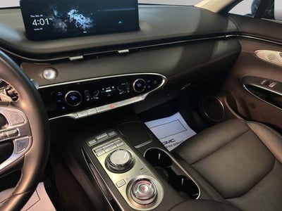 2025 Genesis GV70 2.5T