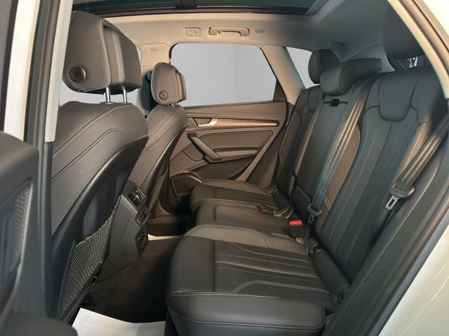 2024 Audi Q5 45 S line Premium quattro
