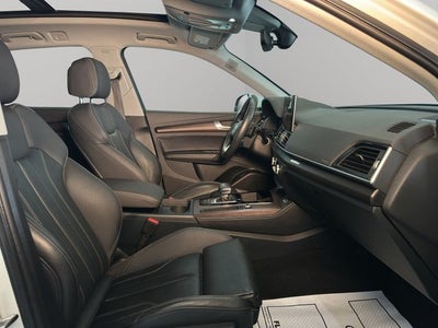 2024 Audi Q5 45 S line Premium quattro