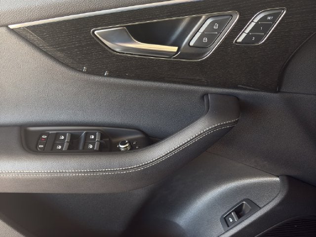 2025 Audi Q7 55 Premium Plus quattro