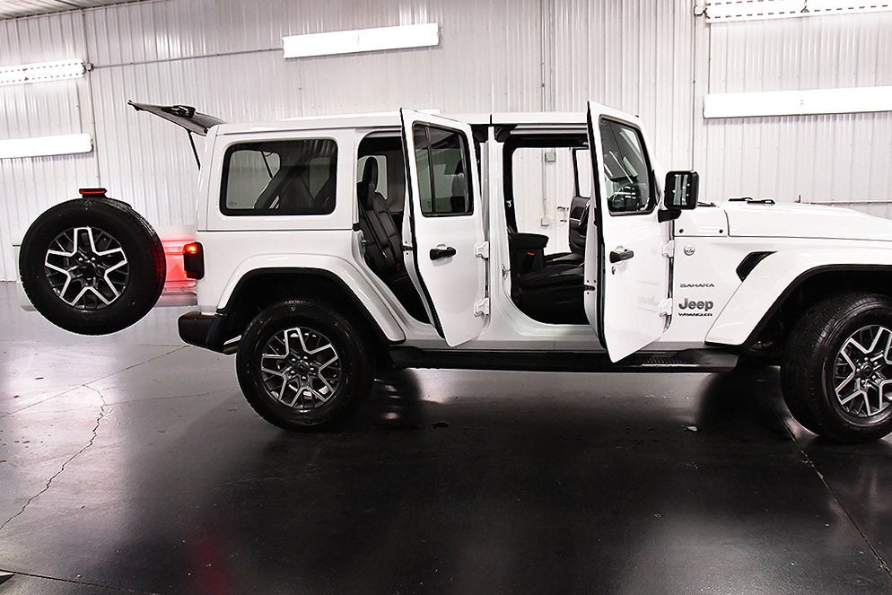 2024 Jeep Wrangler Sahara