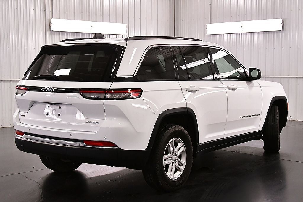 2023 Jeep Grand Cherokee Laredo