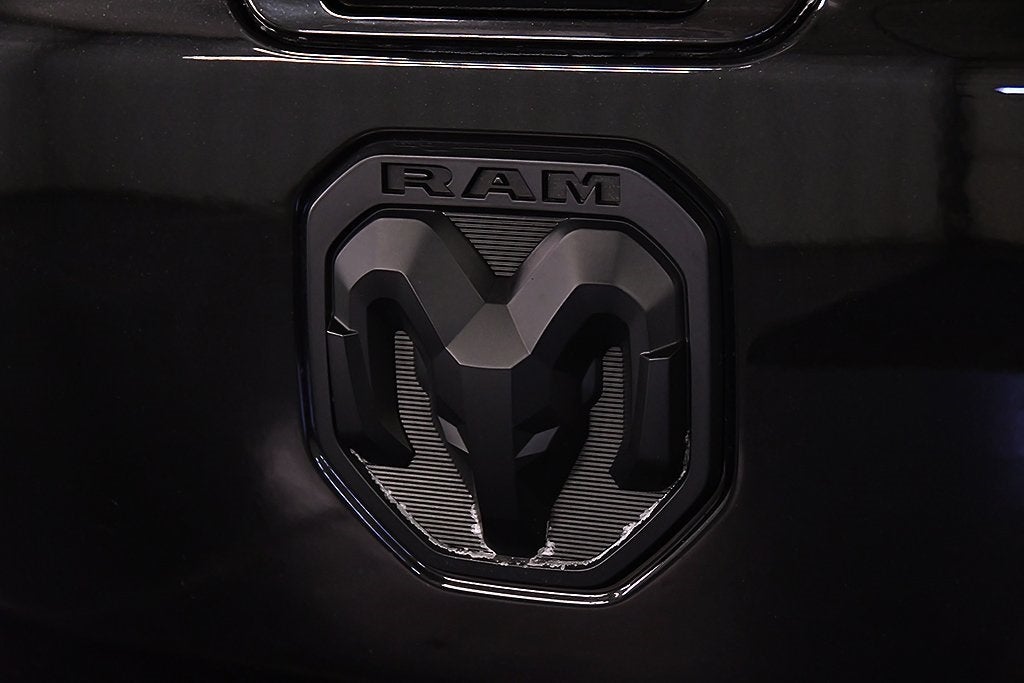 2022 RAM 1500 Big Horn/Lone Star Night Edition