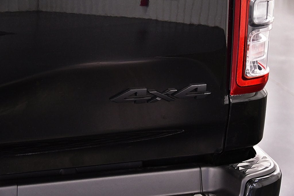 2022 RAM 1500 Big Horn/Lone Star Night Edition