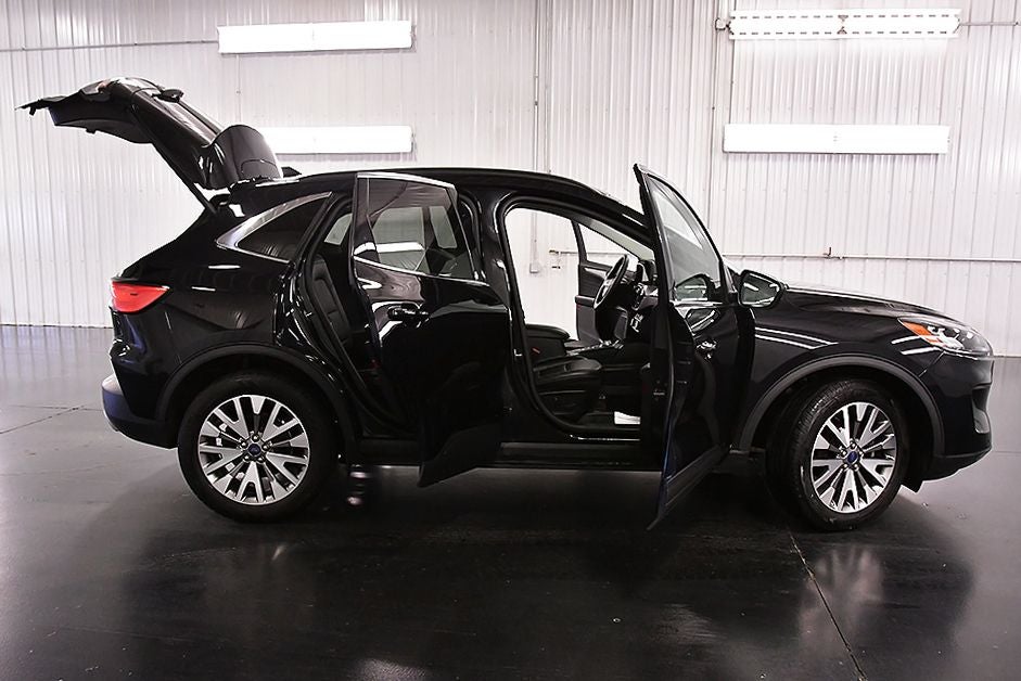 2022 Ford Escape Titanium