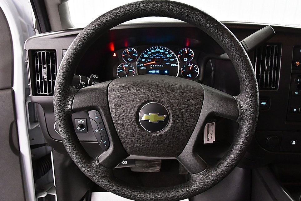 2025 Chevrolet Express 3500 LT Passenger