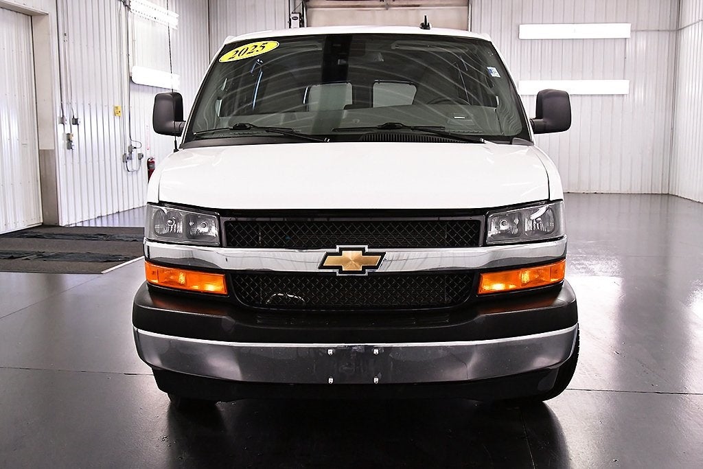 2025 Chevrolet Express 3500 LT Passenger