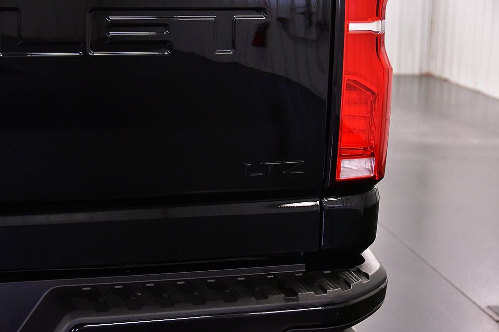 2024 Chevrolet Silverado 2500HD LTZ Midnight Edition