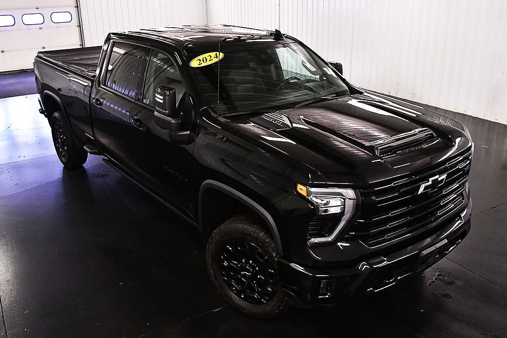 2024 Chevrolet Silverado 2500HD LTZ Midnight Edition