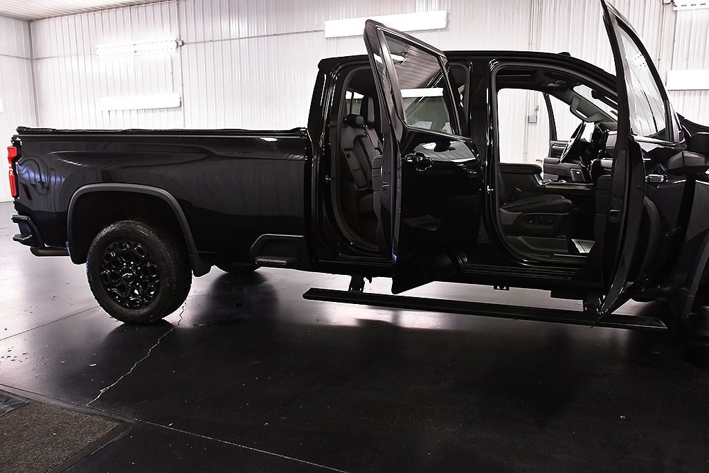 2024 Chevrolet Silverado 2500HD LTZ Midnight Edition