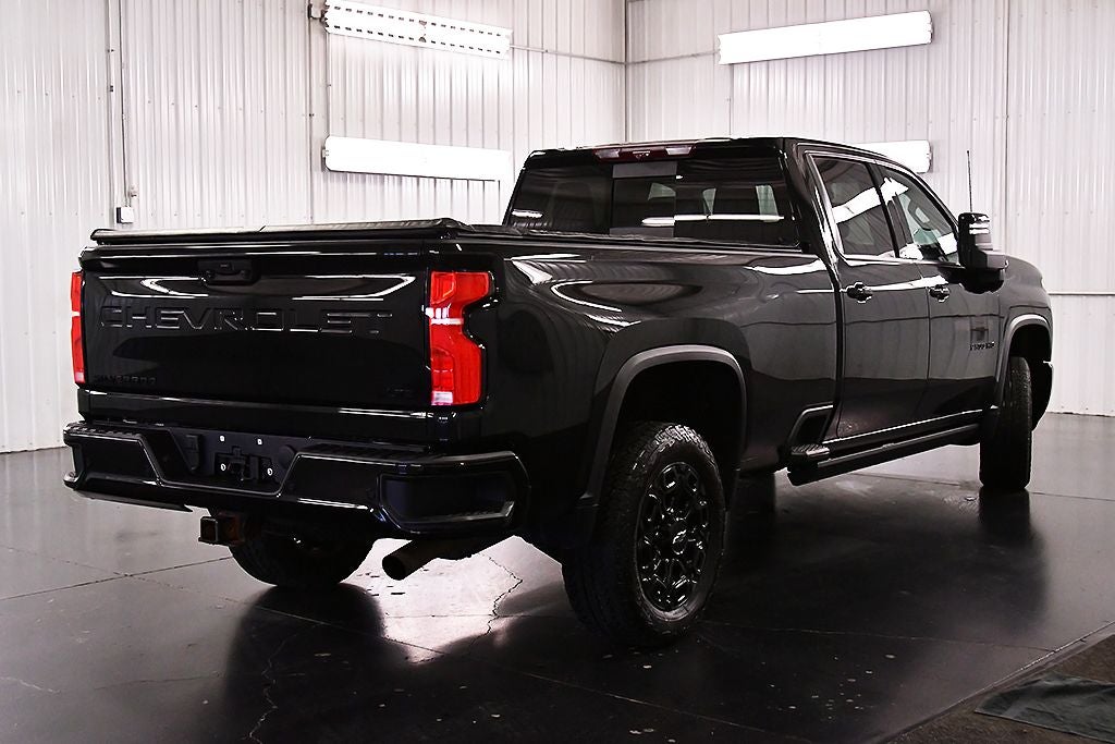 2024 Chevrolet Silverado 2500HD LTZ Midnight Edition