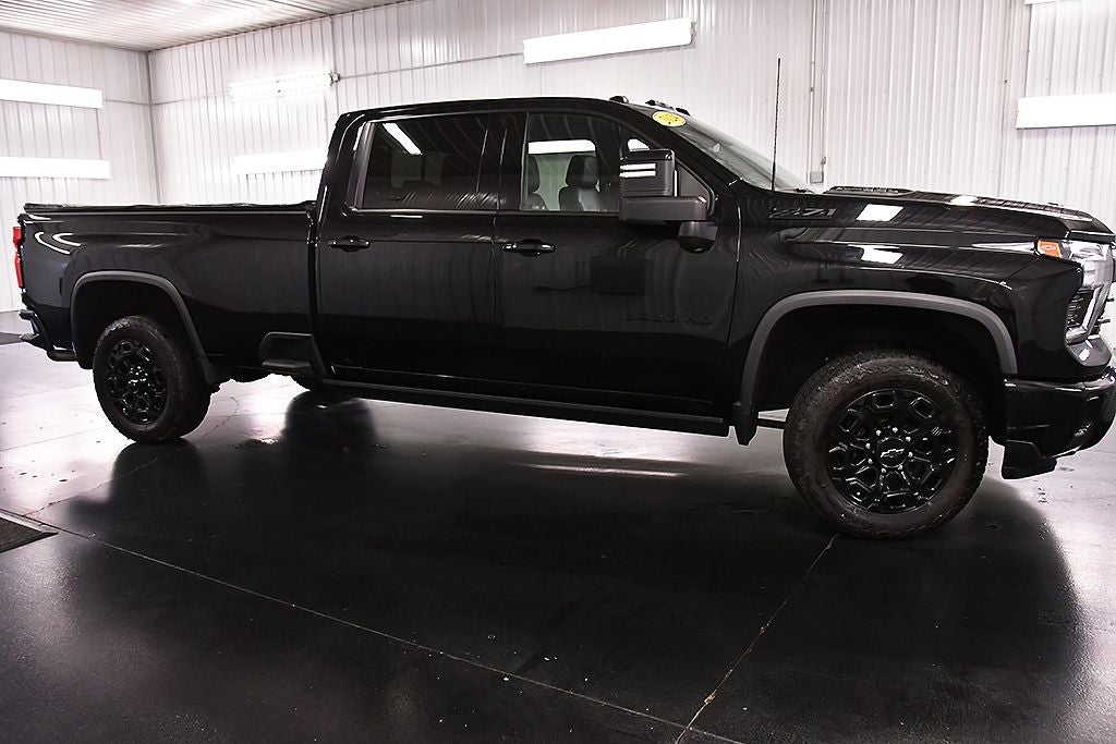 2024 Chevrolet Silverado 2500HD LTZ Midnight Edition