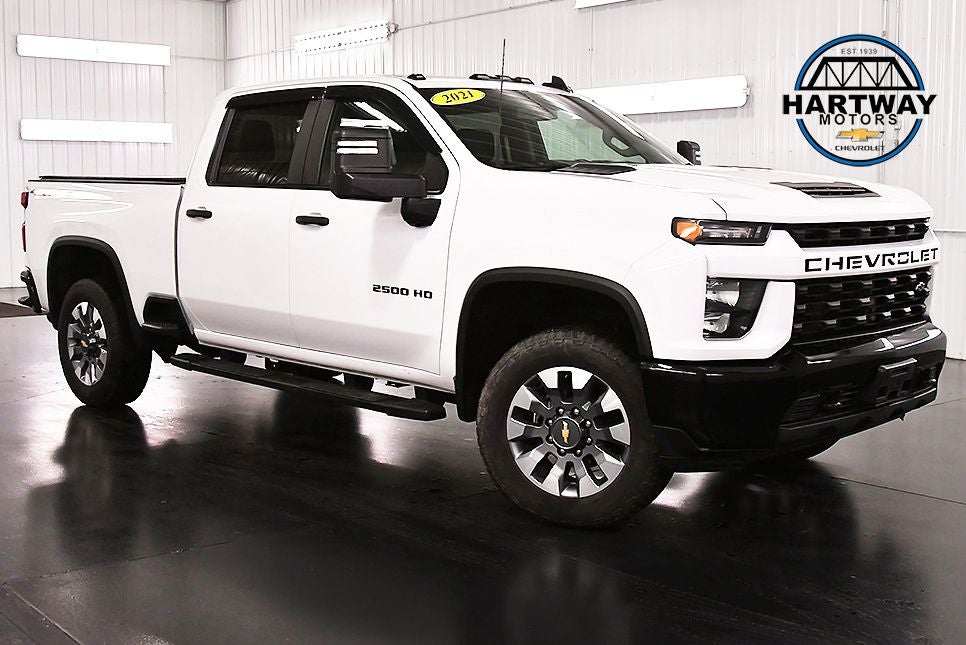 2021 Chevrolet Silverado 2500HD Custom Dark Essentials