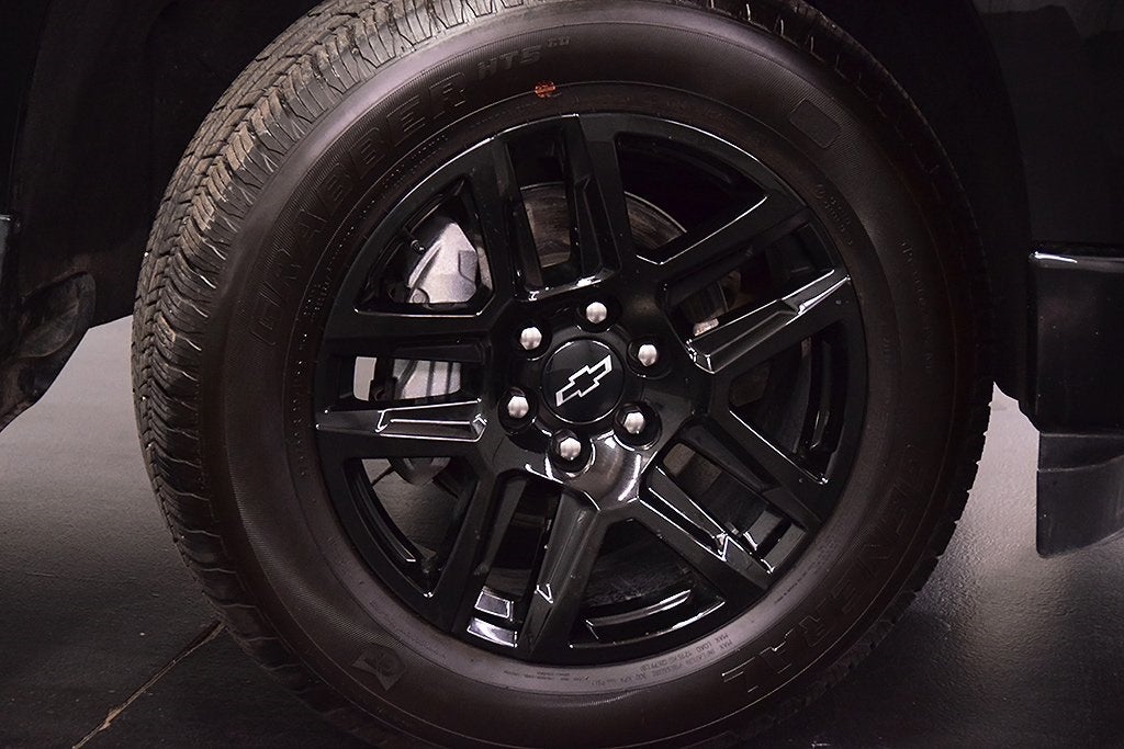 2023 Chevrolet Silverado 1500 Custom Dark Essentials