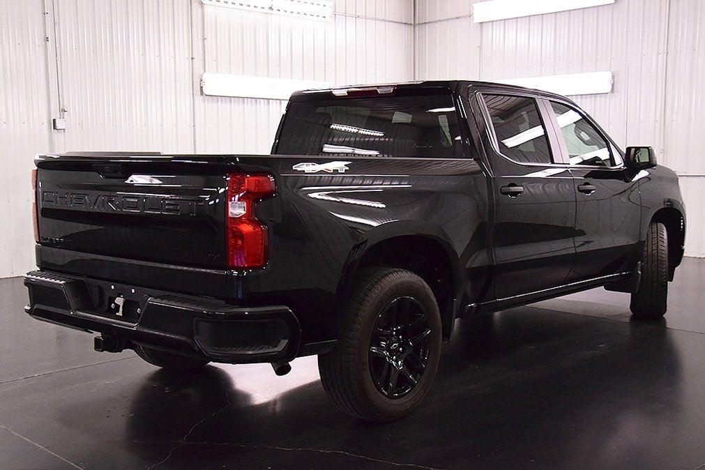 2023 Chevrolet Silverado 1500 Custom Dark Essentials