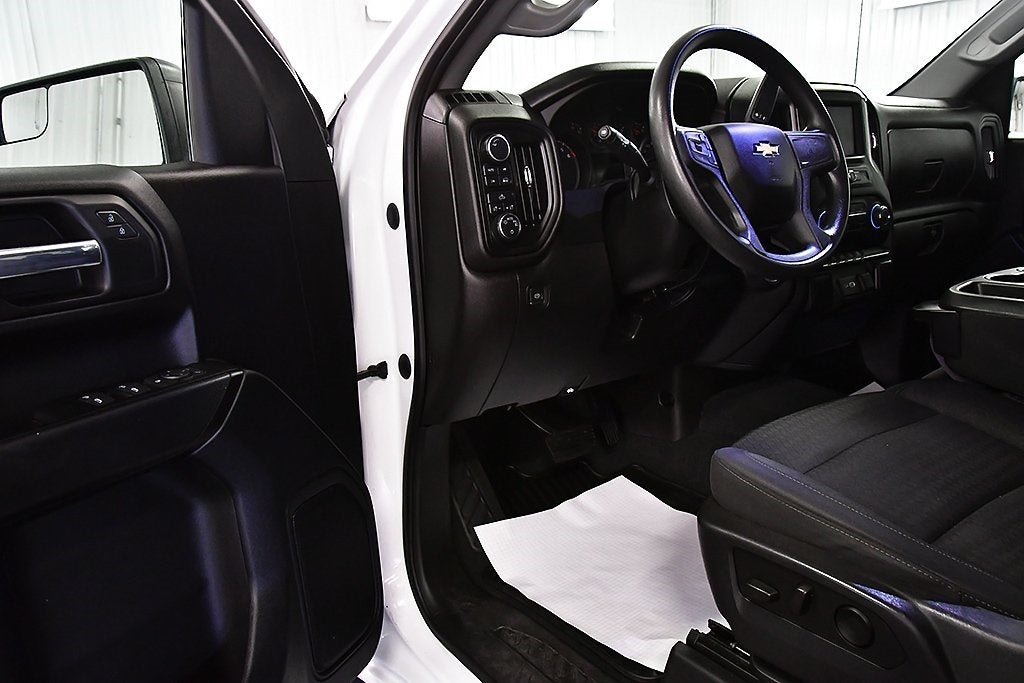 2023 Chevrolet Silverado 1500 Custom Dark Essentials