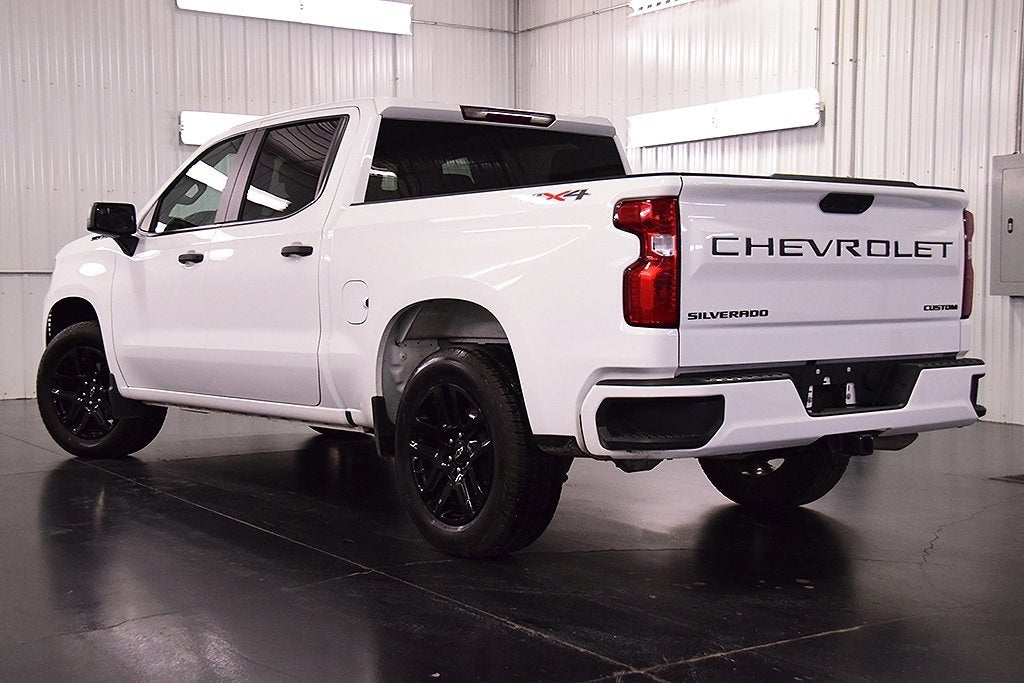 2023 Chevrolet Silverado 1500 Custom Dark Essentials