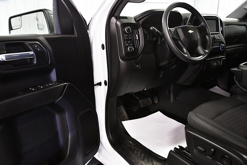 2023 Chevrolet Silverado 1500 Custom Dark Essentials