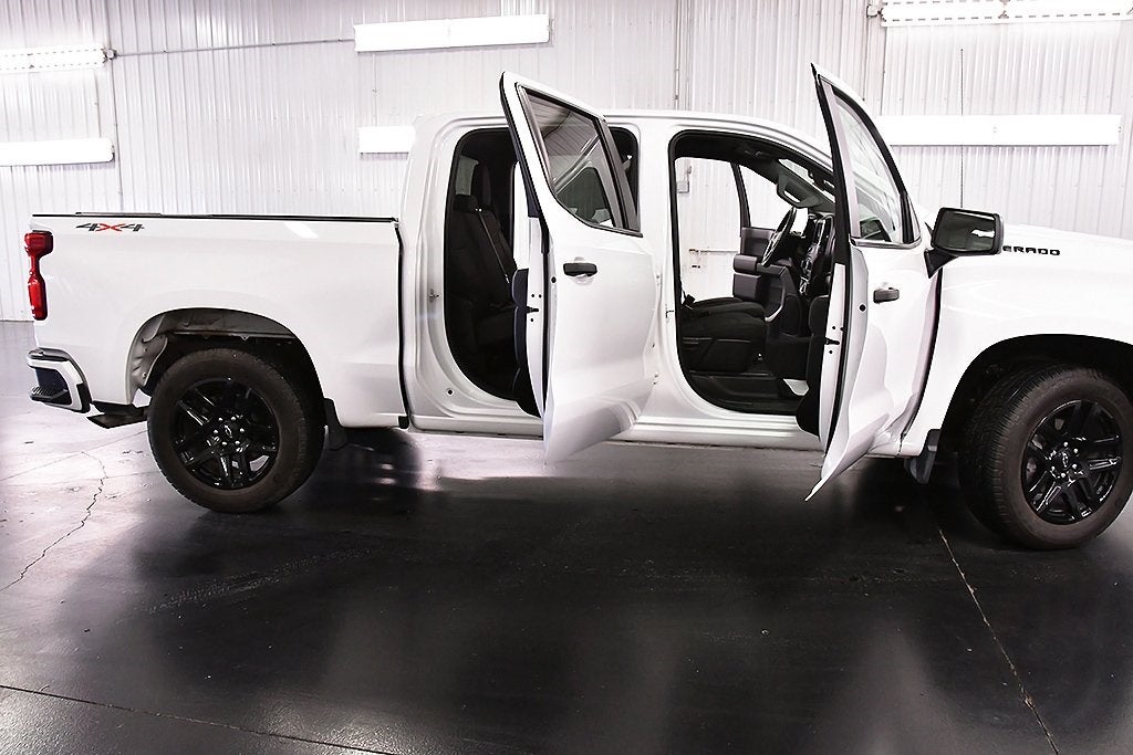 2023 Chevrolet Silverado 1500 Custom Dark Essentials