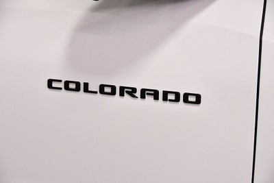 2024 Chevrolet Colorado Z71 Dark Essentials