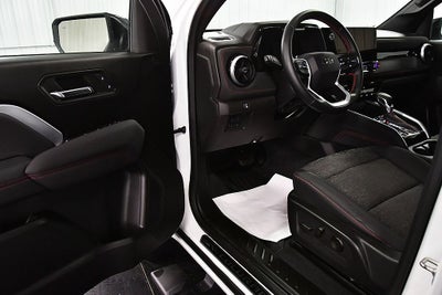 2024 Chevrolet Colorado Z71 Dark Essentials