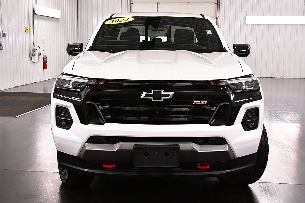 2024 Chevrolet Colorado Z71 Dark Essentials
