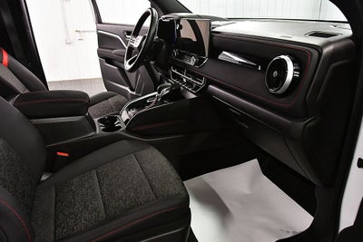 2024 Chevrolet Colorado Z71 Dark Essentials