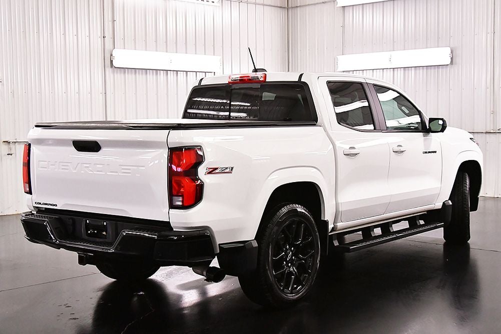 2024 Chevrolet Colorado Z71 Dark Essentials