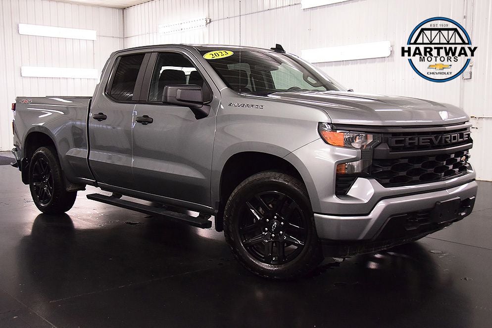 2023 Chevrolet Silverado 1500 Custom