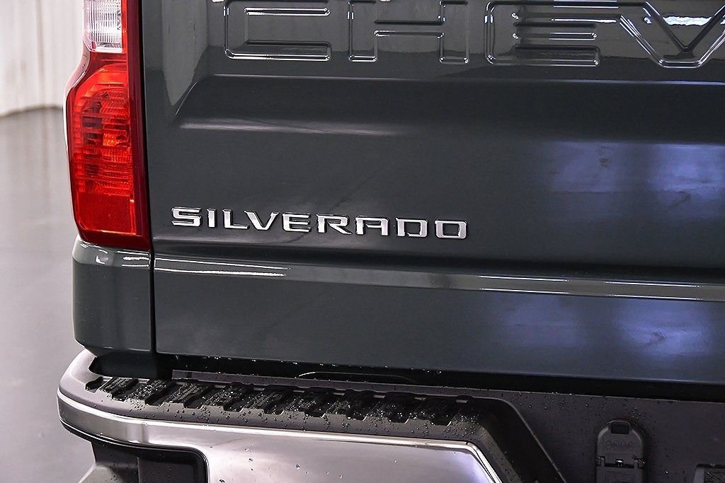 2026 Chevrolet Silverado 1500 LT LT1