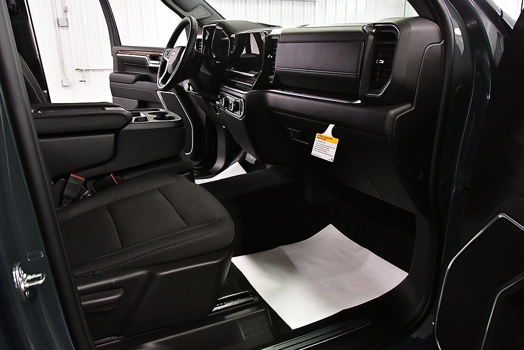 2026 Chevrolet Silverado 1500 LT LT1