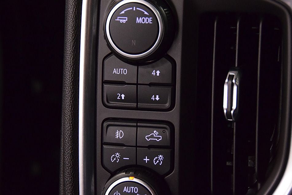 2020 Chevrolet Silverado 1500 High Country Dark Essentials
