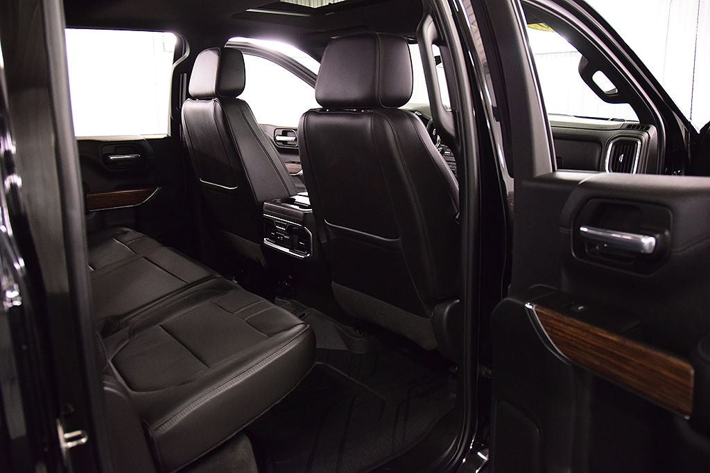 2020 Chevrolet Silverado 1500 High Country Dark Essentials