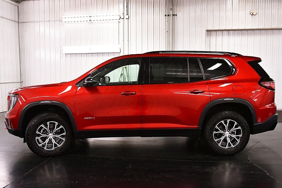2024 GMC Acadia AT4