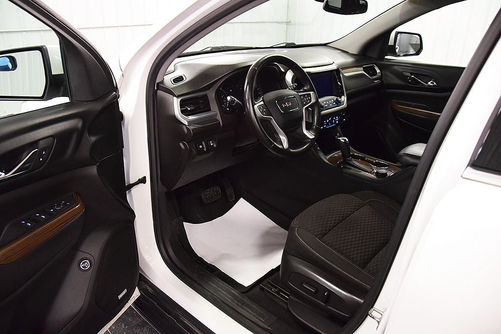 2017 GMC Acadia SLE-2