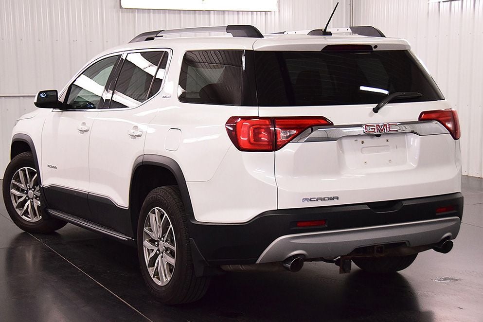 2017 GMC Acadia SLE-2