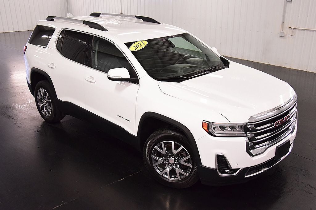 2023 GMC Acadia SLT