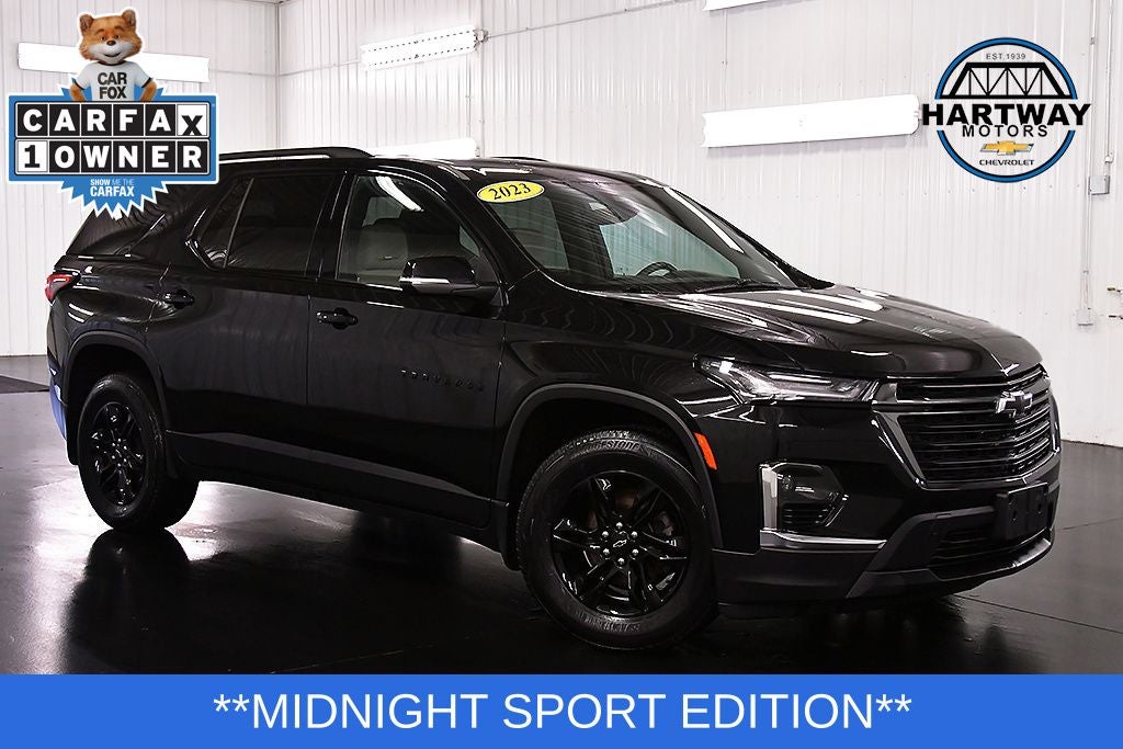 2023 Chevrolet Traverse LS Midnight/Sport Edition