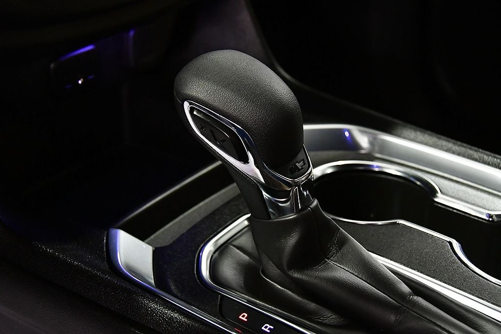 2023 Chevrolet Traverse LS Midnight/Sport Edition