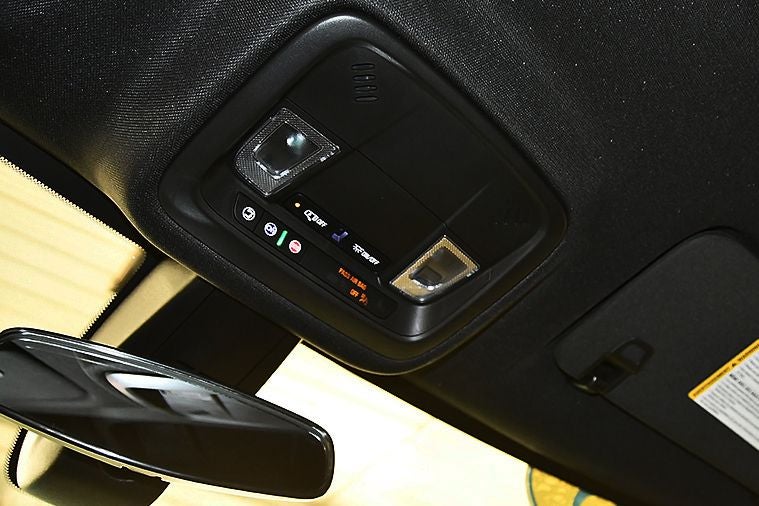 2023 Chevrolet Traverse LS Midnight/Sport Edition