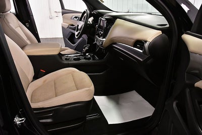 2023 Chevrolet Traverse LS Midnight/Sport Edition