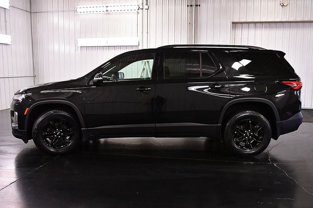 2023 Chevrolet Traverse LS Midnight/Sport Edition
