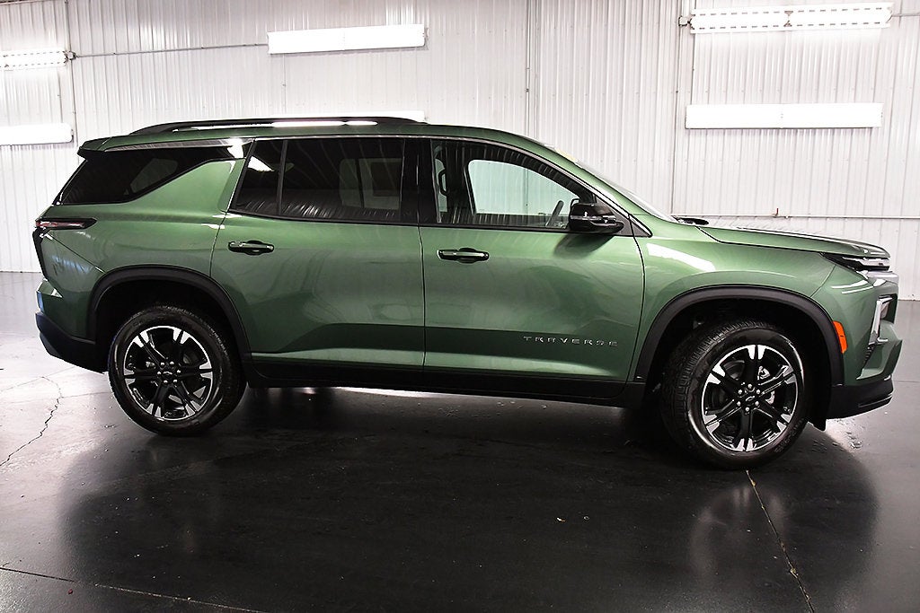 2027 Chevrolet Traverse LT 2LT