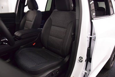 2027 Chevrolet Traverse LT Midnight/Sport Edition