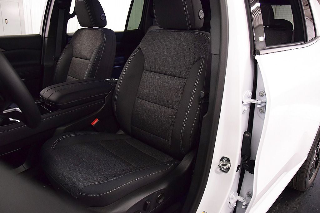 2027 Chevrolet Traverse LT Midnight/Sport Edition