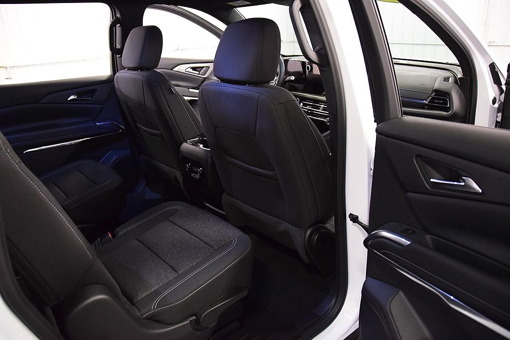 2027 Chevrolet Traverse LT Midnight/Sport Edition