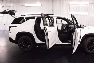 2027 Chevrolet Traverse LT Midnight/Sport Edition