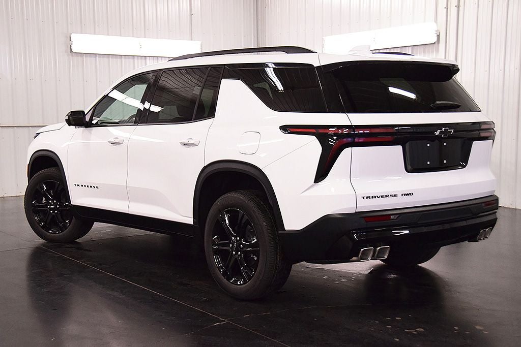 2027 Chevrolet Traverse LT Midnight/Sport Edition
